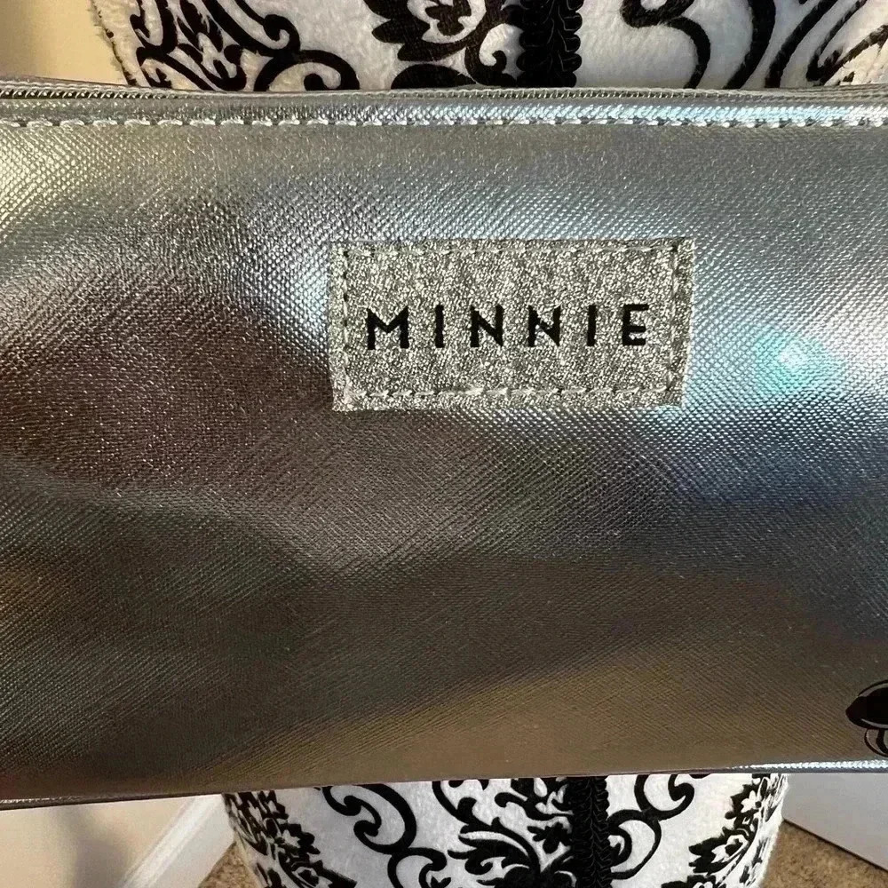 Minnie Mouse “Wink” Baguette NWT NWT - image 4